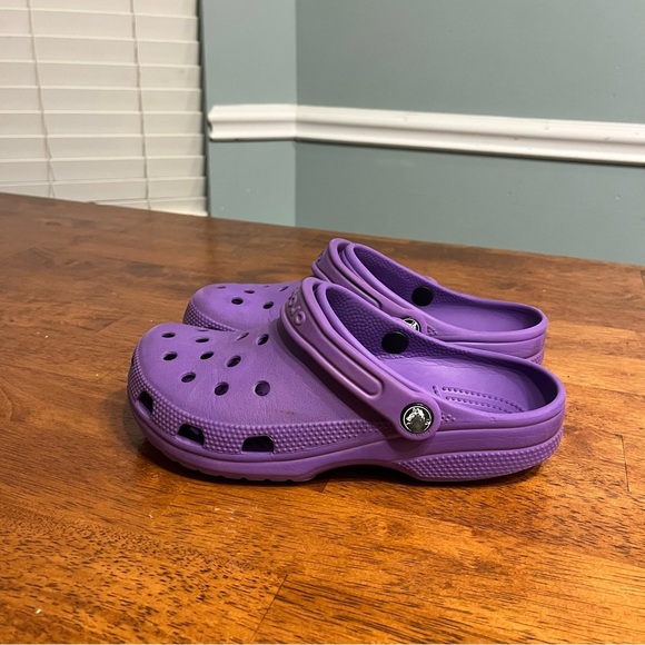 Purple Crocs size men’s 5 women’s 7 - Picture 1 of 10